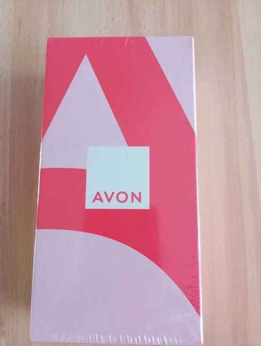 Avon Zestaw Celebre Perfum Damski 50ml Krem do rąk 30ml