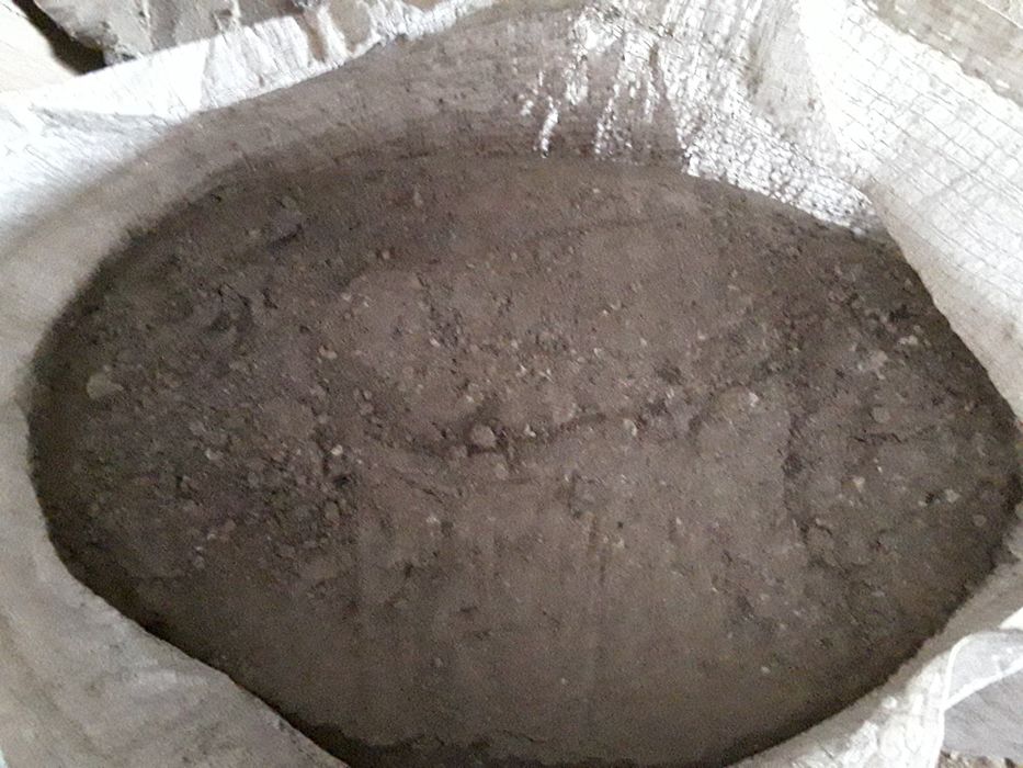 Попіл з твердих порід