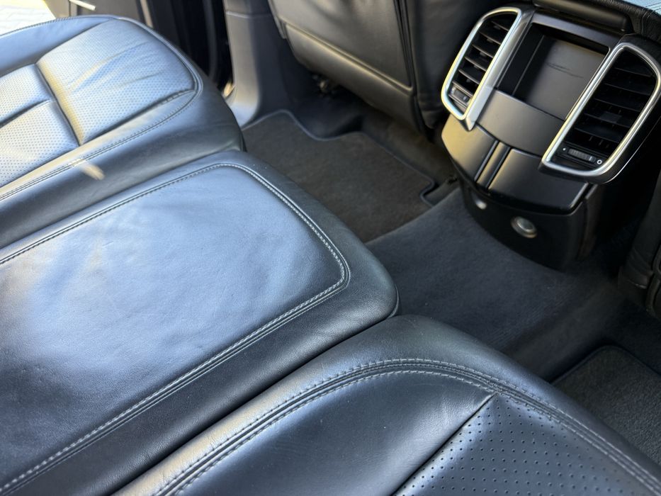 Porsche Cayenne 2013 VIN WP1AF2A22ELA34458 фото оголошення 18 з 22