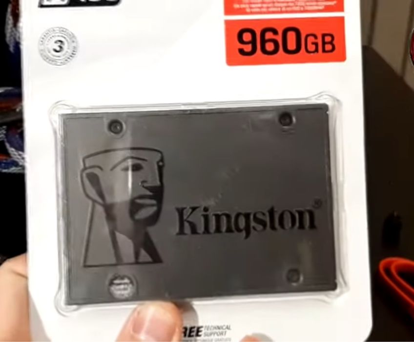 Ssd Kingston 1 tb і також є на 256, 128 gb