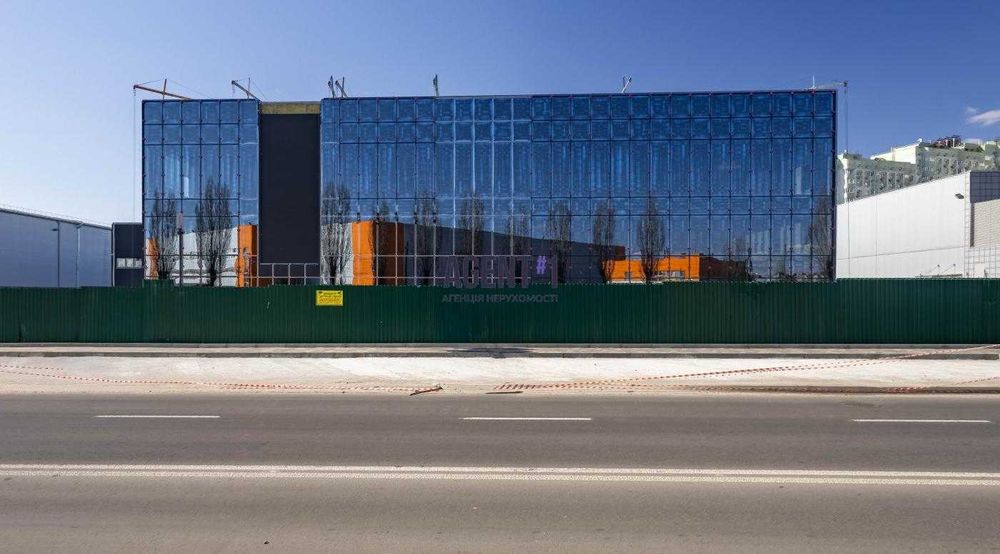 Оренда! Приміщення в бізнес центрі, 2 поверх, вул.Антонова 6, Чайки