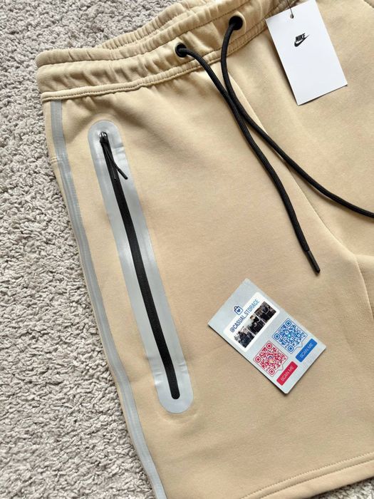 Шорты Nike Tech Fleece Reflective 2025