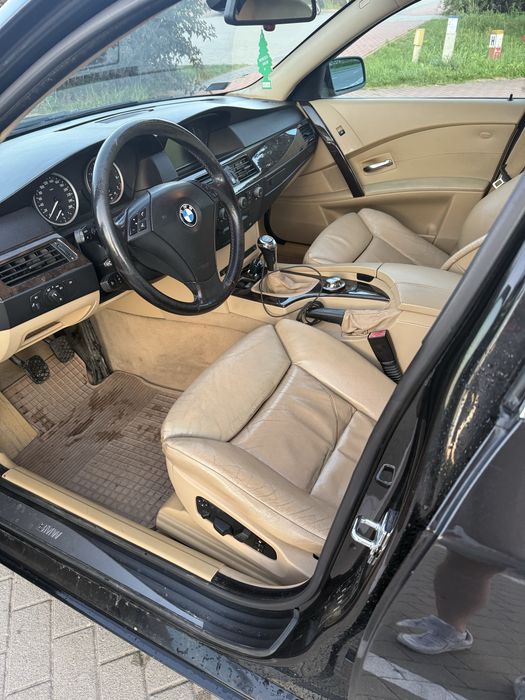 Bmw seria 5 e60 525i m54