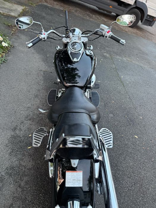 Suzuki Intruder C 800