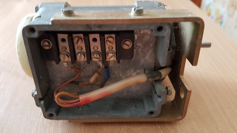 Продам электродвигатель ДКС-1-У4