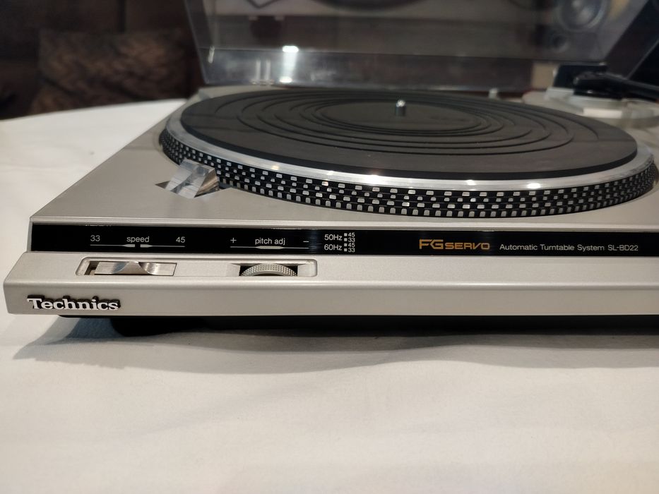 Gramofon Technics SL BD22
