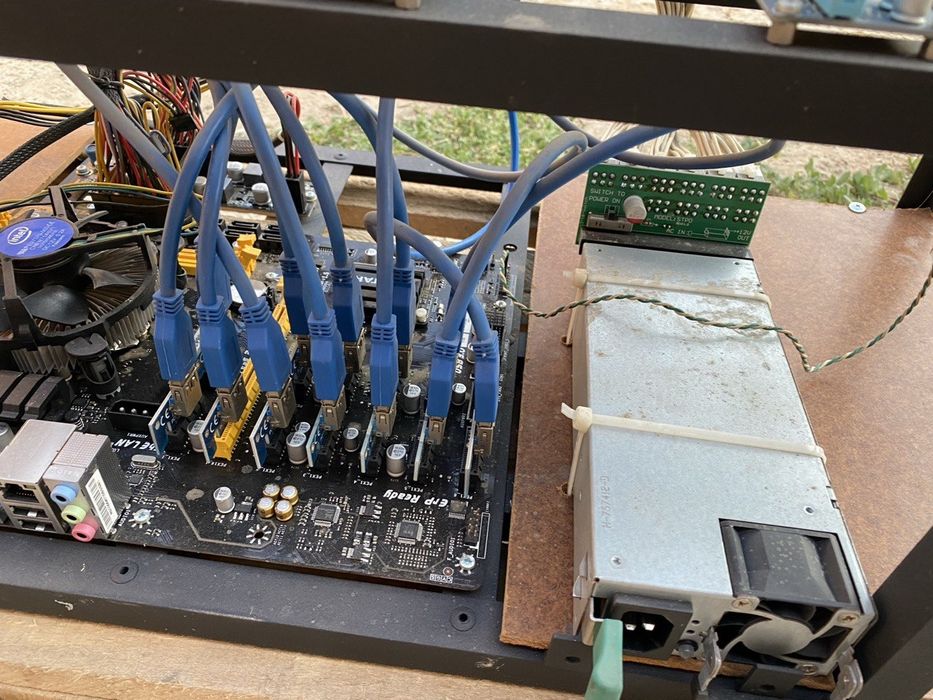 Корпус майнинг фермы