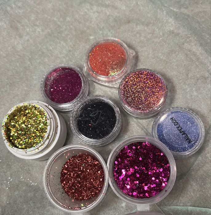 Продам різні штучки для манікюру .