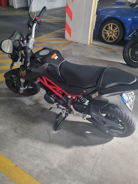 Mota Benelli TNT 125