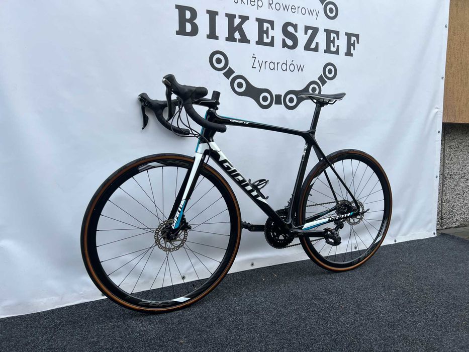 Szosa CARBON GIANT TCR ADVANCED 2 28" (L) Shimano 105 2x11 Hydraulika