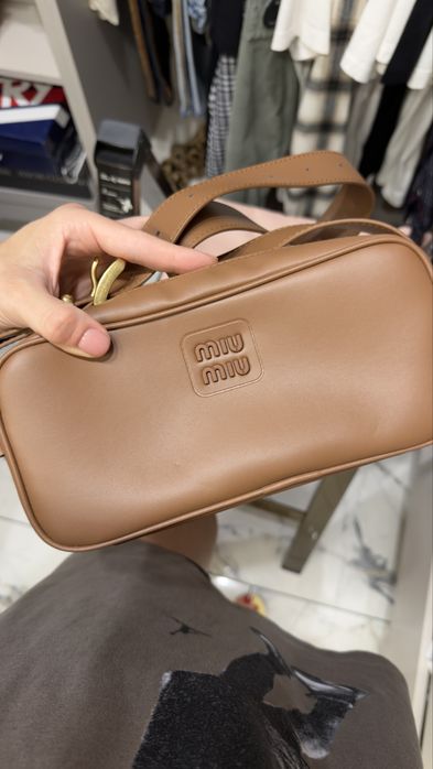 Сумка в идеальном состоянии Miu