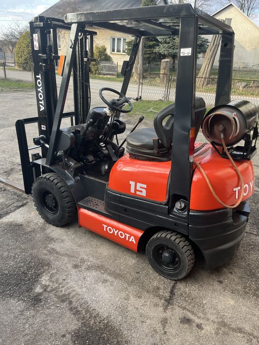 Wozek widłowy Toyota 6fg15