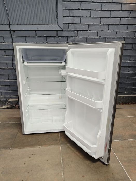 Однокамерний міні холодильник Ardesto 86 см. Техніка з Європи