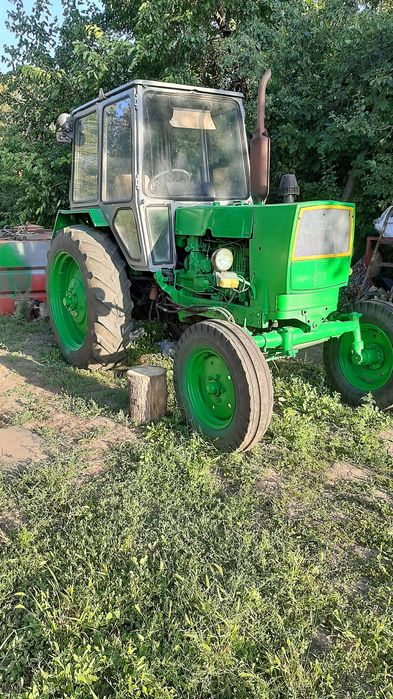 Продам ЮМЗ 6 та прицеп