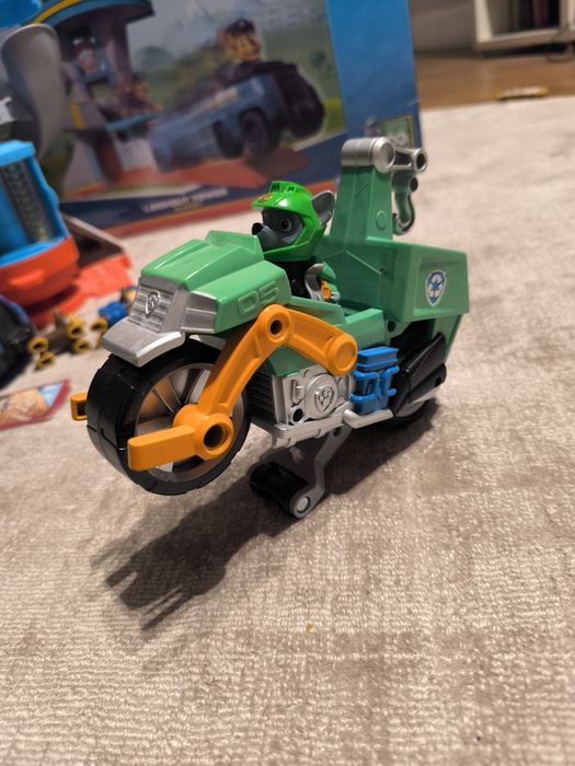 Rocky Psi Patrol oryginalne Spin Master motocykl napęd motopieski Paw
