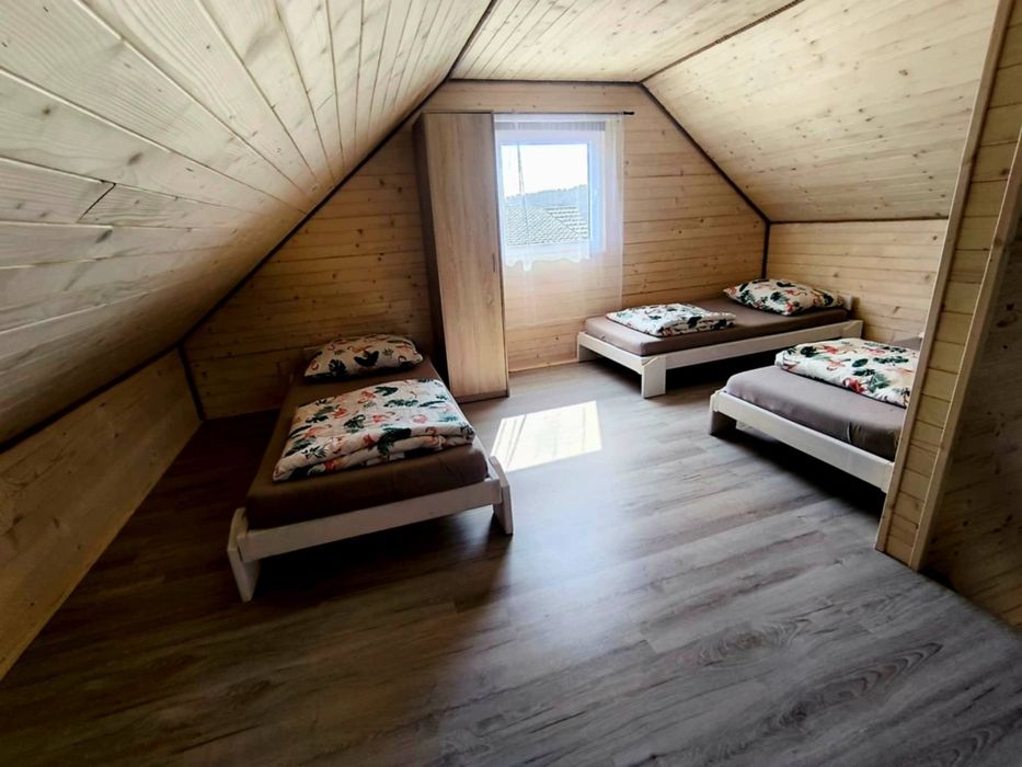 Domek blisko kapieliska Solina Bieszczady