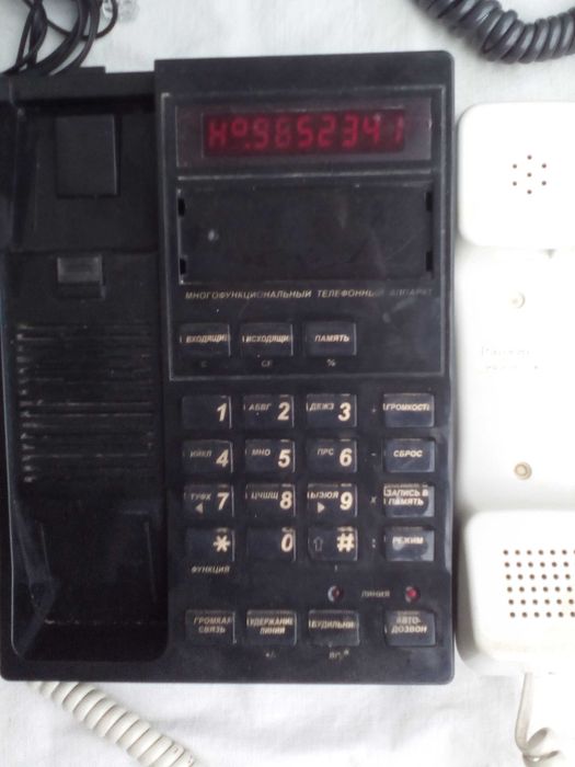 комплект проводных телефонных аппаратов + ADSL интернет модем