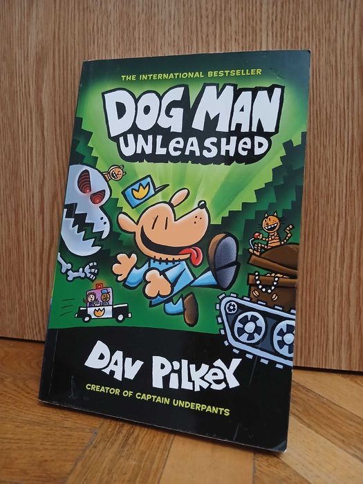 D. Pilkey "Dog Man"/Д. Пілкі "Людопес" (комікс для дітей англійською)