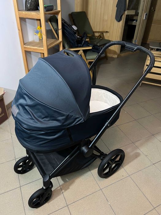 Piękny Cybex Priam 2.0 all black 2w1