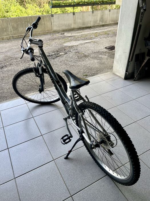 Bicicleta de senhora