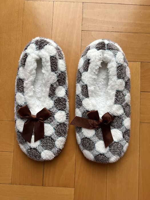 NOWE Kapcie pluszowe