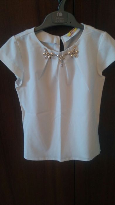 Нарядная блузка для девочки