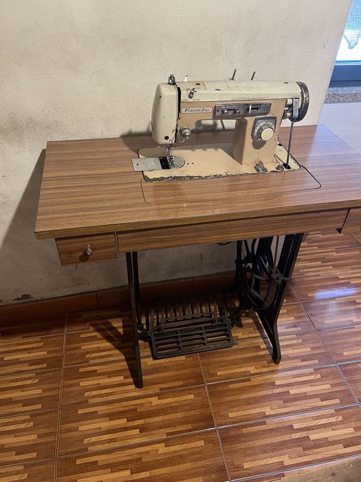 Maquina de Costura Hamfa vintage 1970