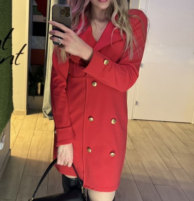 Жіноче плаття Prettylittlething