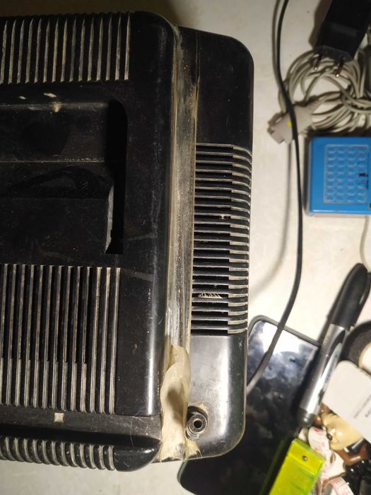 Маленький телевизор elekta e-707 неробочий