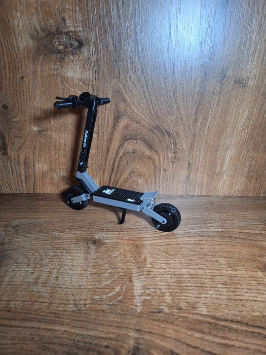 Kukirin g4 model