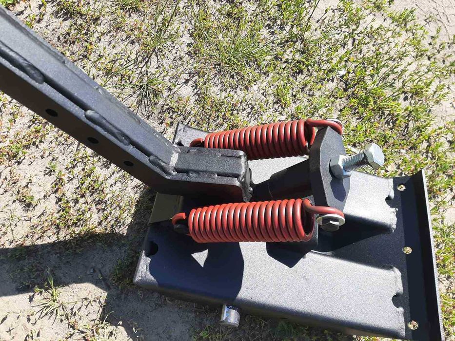 Продам комплект прижимів стерні кукурудзяних жниварок Oros, Geringhoff