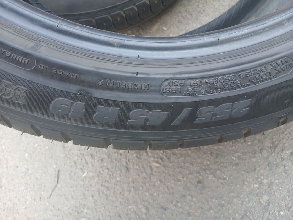 ПРОДАМ!ШИНИ Michelin Pilot Sport AS Plus 255/45 R19 100V