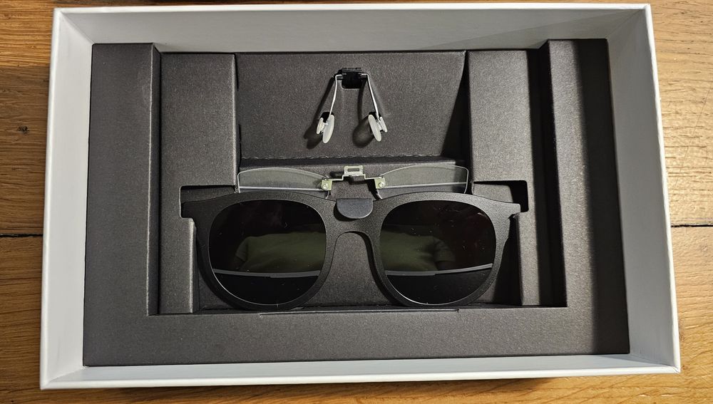 Asus Airvision M1