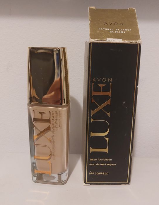Avon podkład luxe natural glamour 2szt