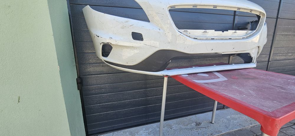 Parachoques para volvo v40