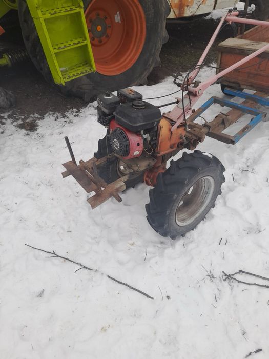 Продам мотоблок на ходу, самовивоз