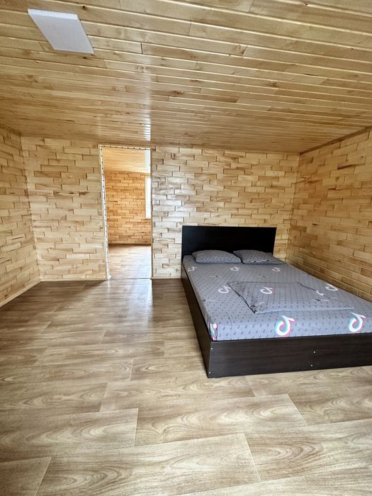 Оренда будинку подобово з лазнею та альтанкою