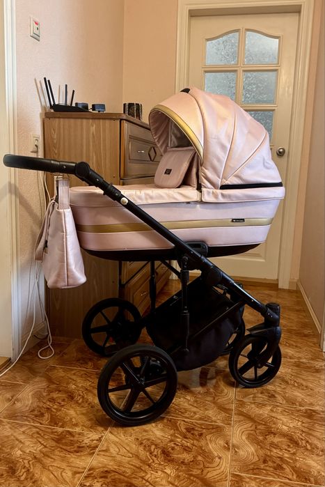 Продам дитячу коляску Adamex Rimini 2 в 1