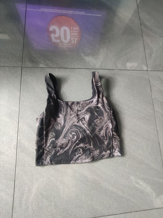 Top damski elastyczny