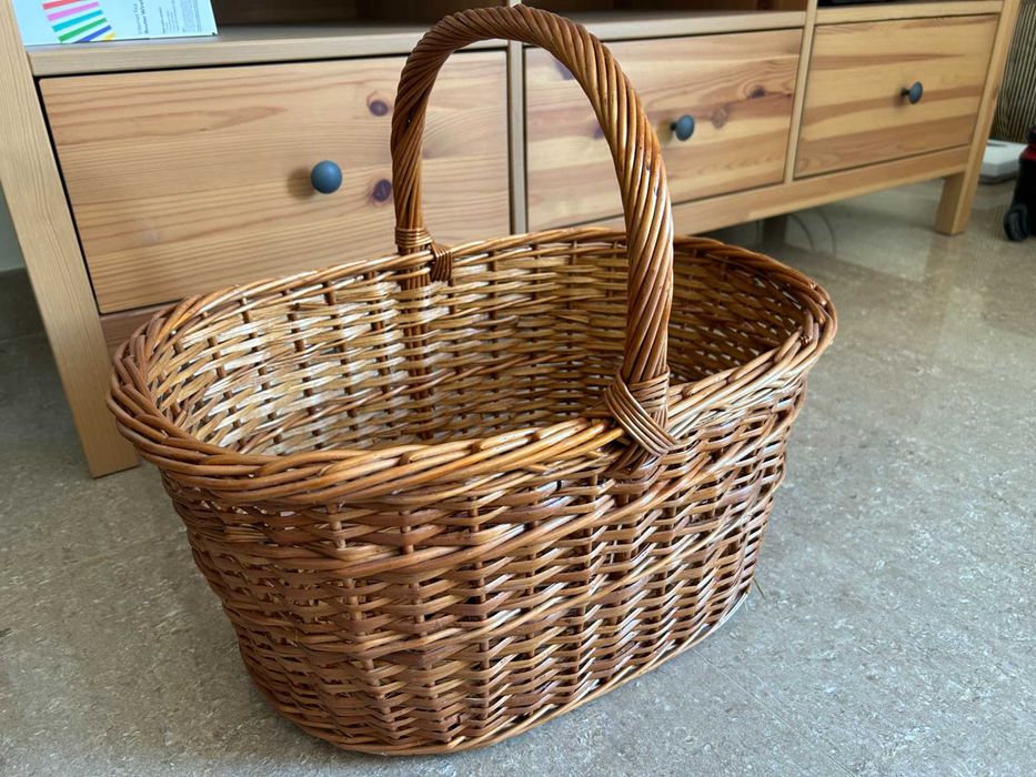 4 almofadas para cadeira, Cesto e cabides Ikea de bambu/plástico preto