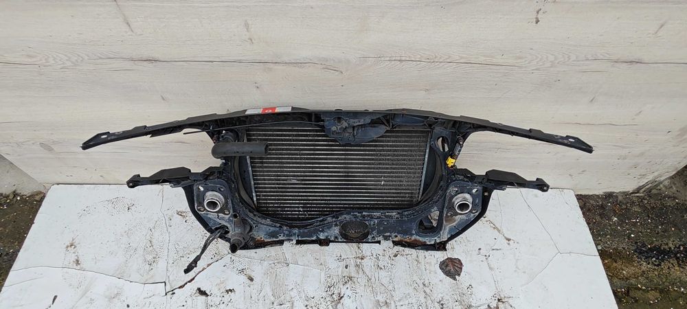 Pas Przedni kompletny Audi A4 B6 8E 1.9 TDI
