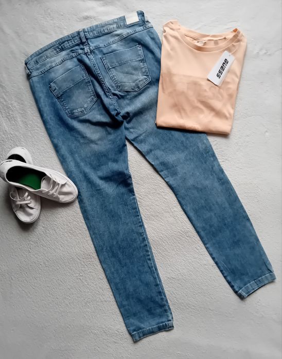 Jeansy House 38 niebieski