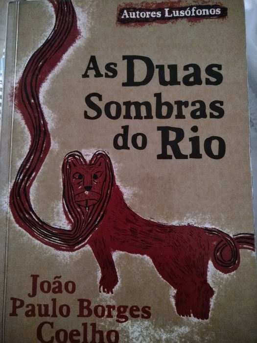 Lote de livros de ficção sobre Moçambique