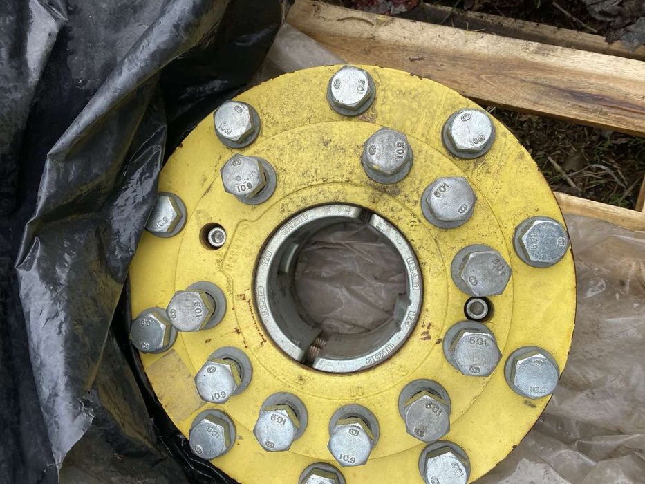 Проставки на John Deere 8 серии