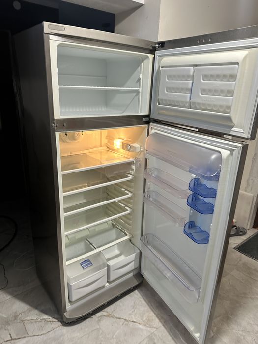 Lodówka - zamrażarka Ariston