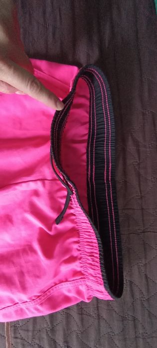 Sprzedam spodenki młodzieżowej