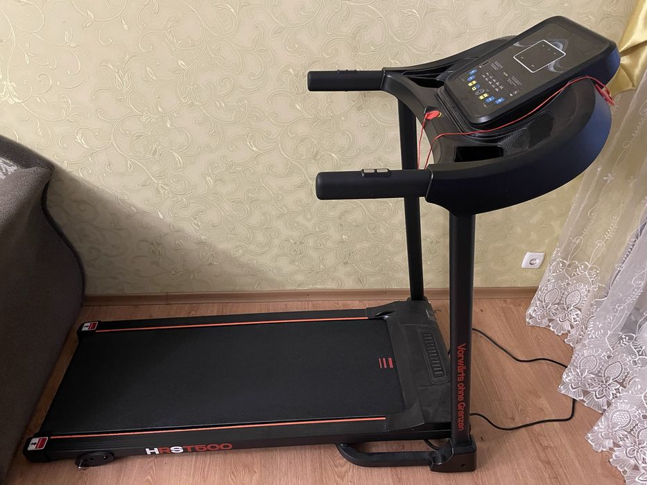 Бігова доріжка HRST500