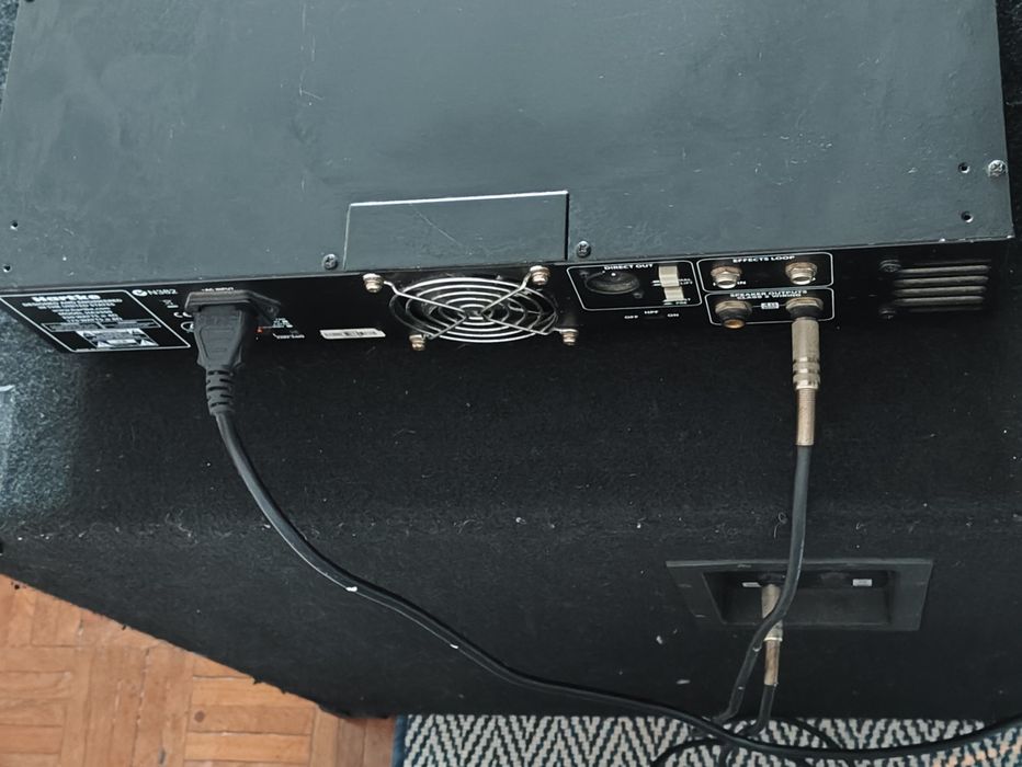 Hartke HA2500 - Amp de baixo