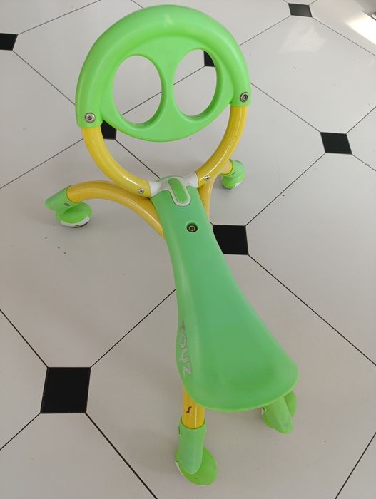 Jeździk Toyz żółto zielony
