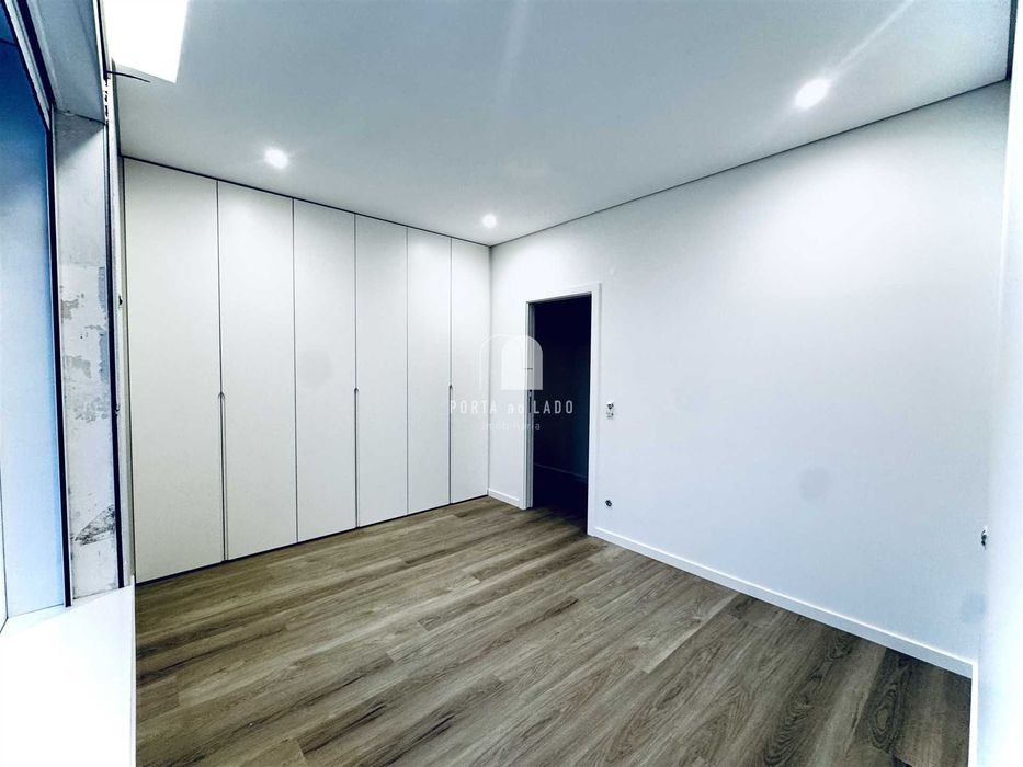 T3 NOVO, duas frentes e entrada particular.